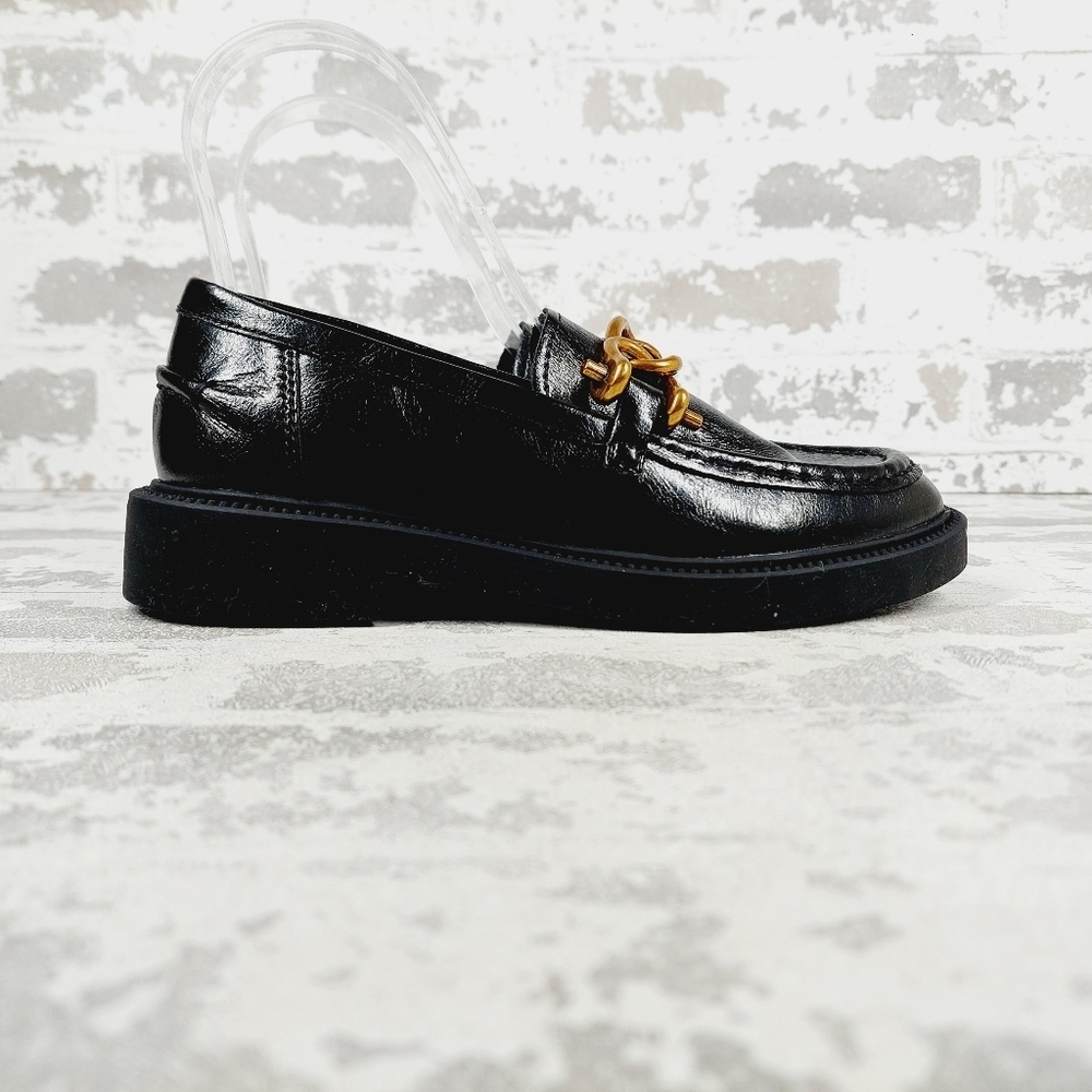 New Steve Madden Karmine Gleaming Black Leather Goldtone Hardware Loafer W945 - Picture 5 of 11